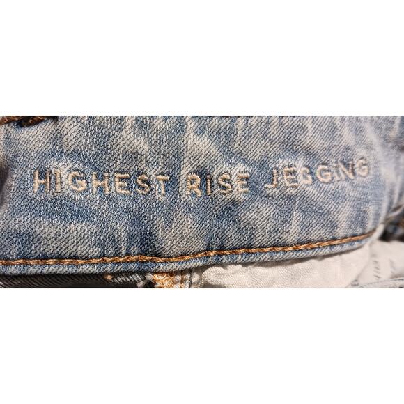 American Eagle Highest Rise Jeggings Distressed Ripped Womens Size 4 25Wx26L - Picture 8 of 10